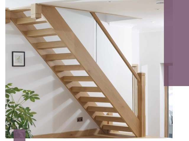 Изготовление деревянных лестниц под ключ в Ялте для дома