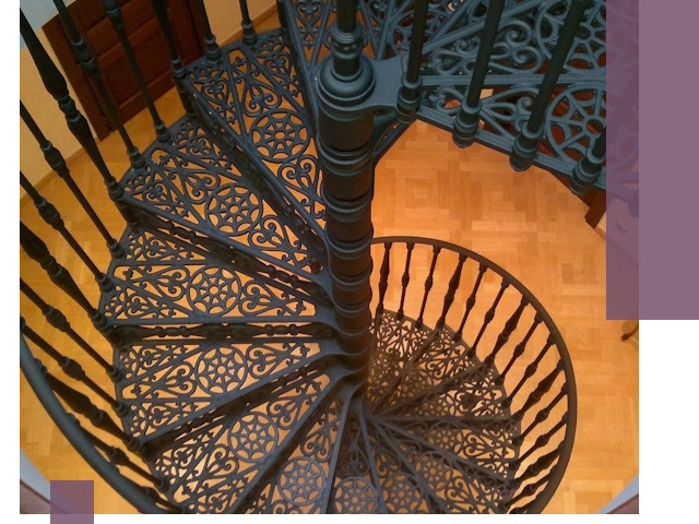 Винтовые лестницы под ключ в Ялте: производство и монтаж