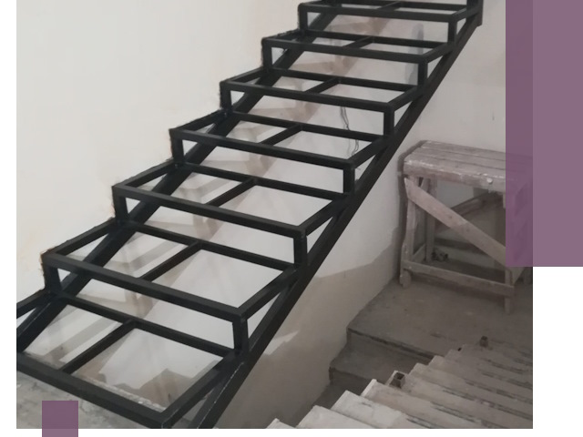 Демонтаж лестниц на металлокаркасе в Ялте: быстрый вывоз и разбор