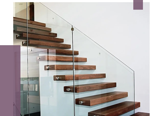 Стеклянные перила для лестницы в Ялте от 14813 руб.