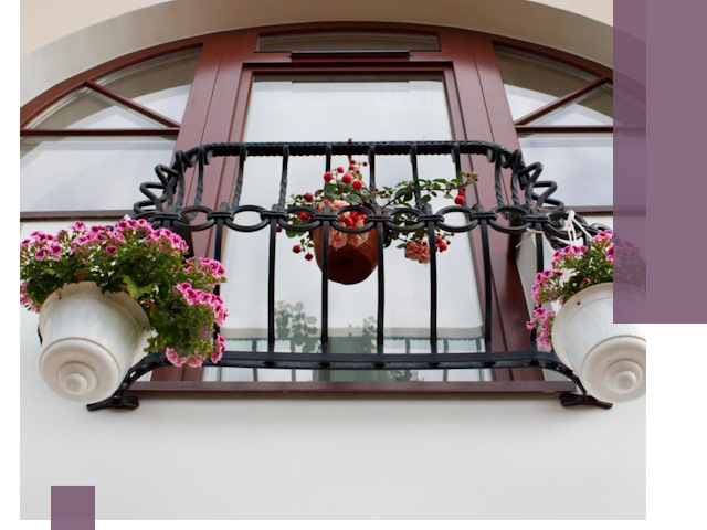 Изготовление и монтаж французских балконов в Ялте