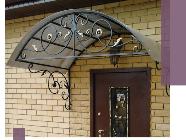 Изготовление козырьков из металла под ключ в Ялте