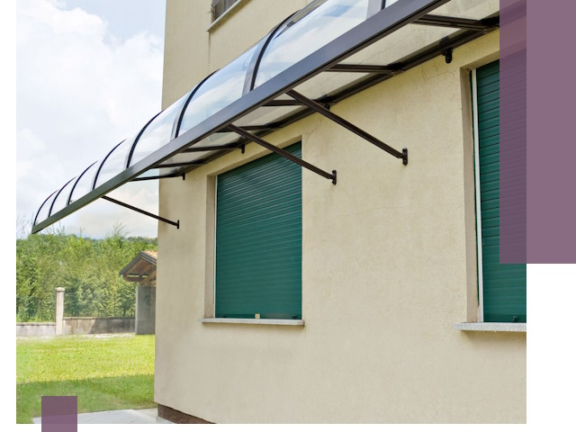 Козырьки над окнами в Ялте — изготовление и монтаж по выгоде