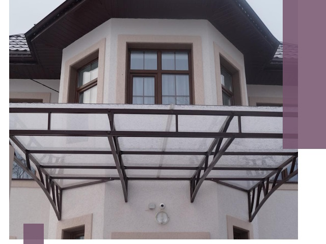 Козырьки из поликарбоната под ключ в Ялте